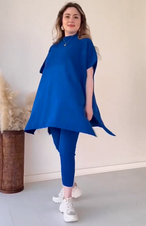 Coordinated Set: Stretchy Pants + Stylish Top