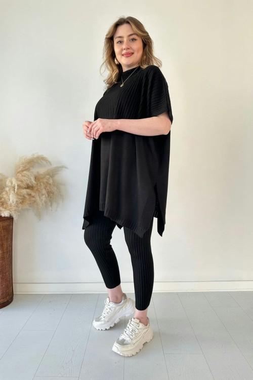 Coordinated Set: Stretchy Pants + Stylish Top