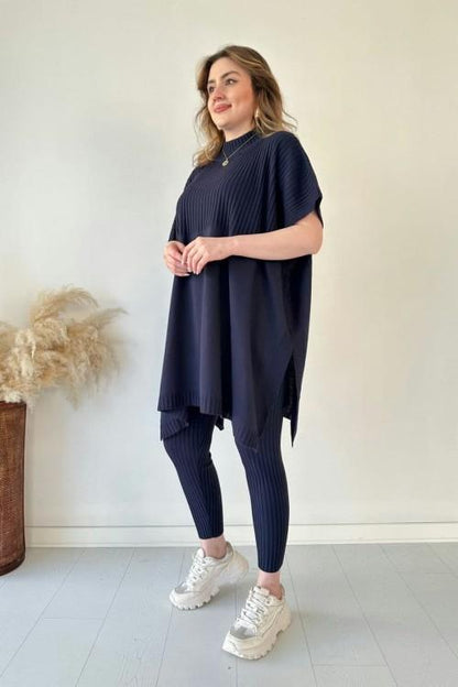 Coordinated Set: Stretchy Pants + Stylish Top